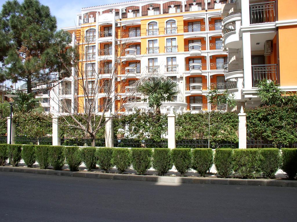 Lvv Palace Apartment サニービーチ エクステリア 写真